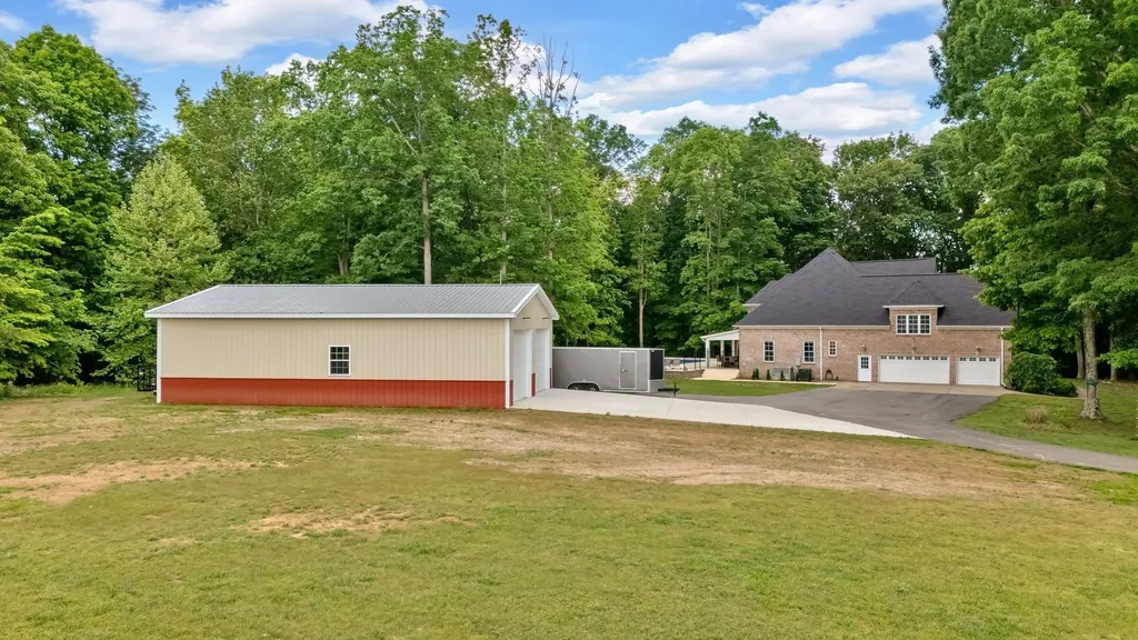 6948 Whispering Oaks Drive Springfield TN 37172