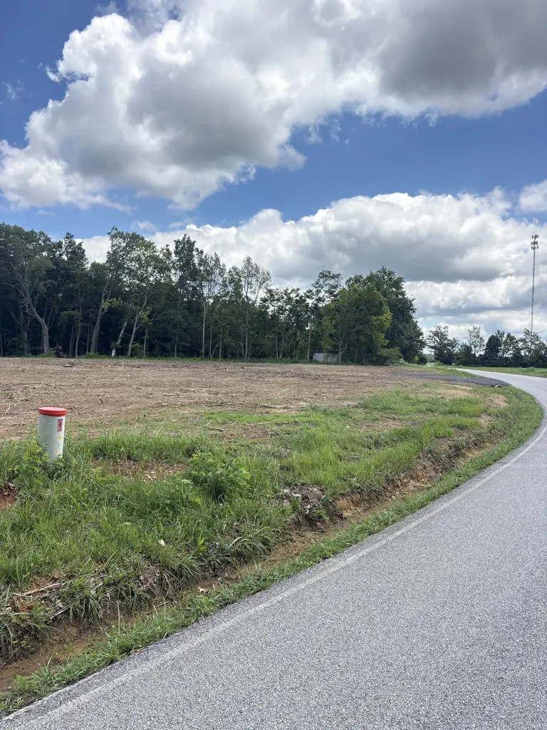0 Days Road Lafayette TN 37083