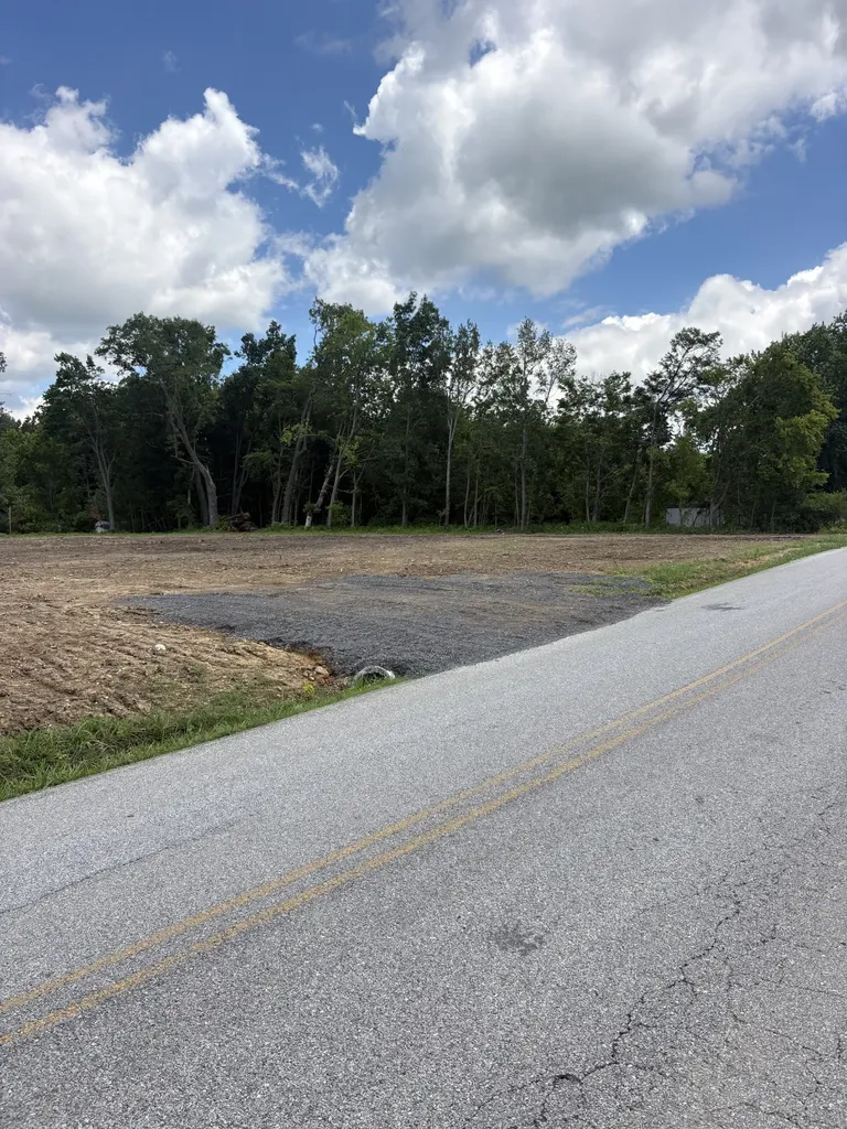 0 Days Road Lafayette TN 37083