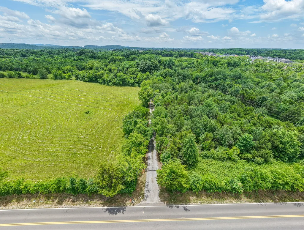 873 Walnut Grove Road Christiana TN 37037