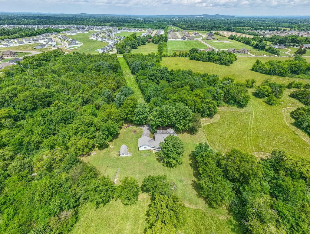 873 Walnut Grove Road Christiana TN 37037