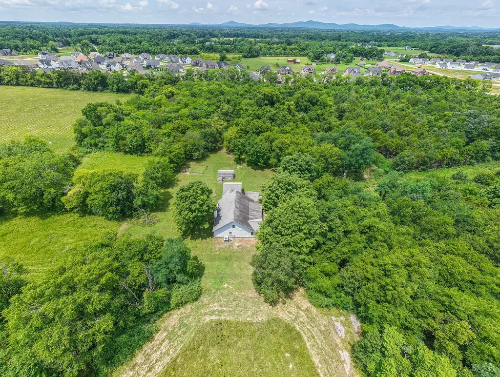 873 Walnut Grove Road Christiana TN 37037
