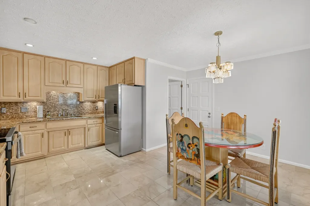 105 Tanasi Shr, S Gallatin TN 37066