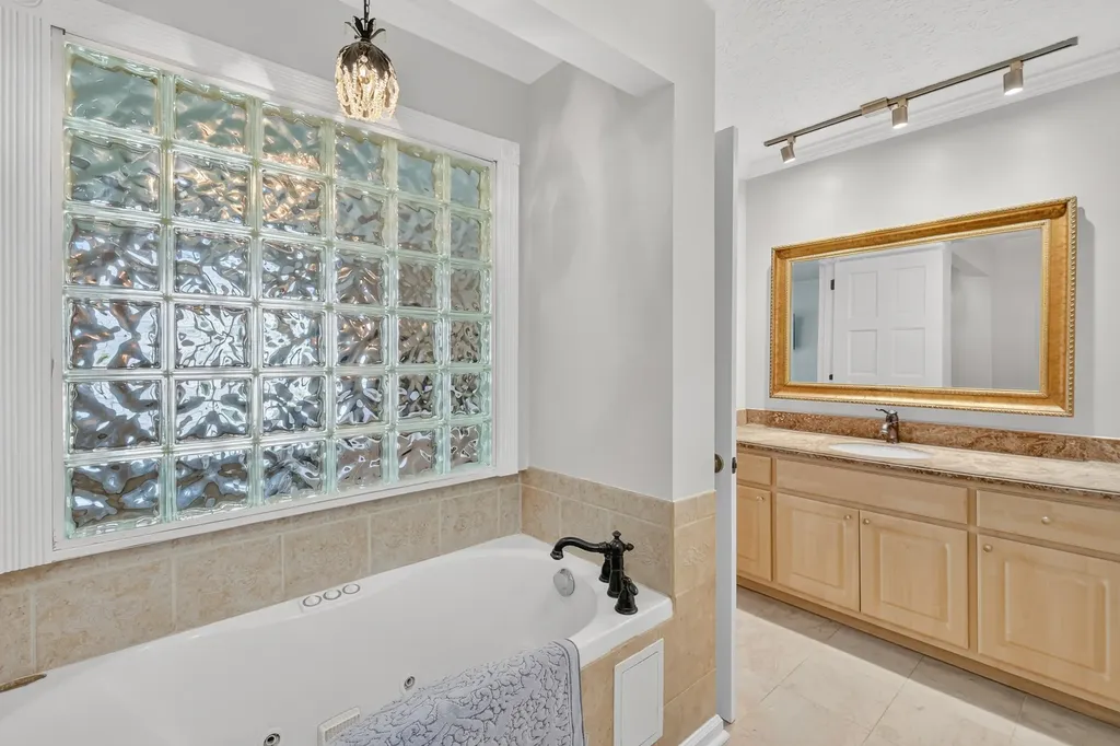 105 Tanasi Shr, S Gallatin TN 37066