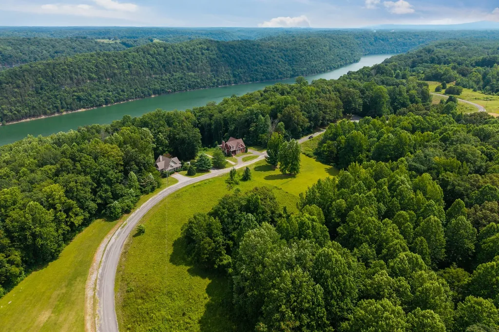 0 Summer Breeze Drive Smithville TN 37166