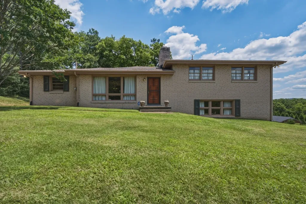 5028 Danby Drive Nashville TN 37211