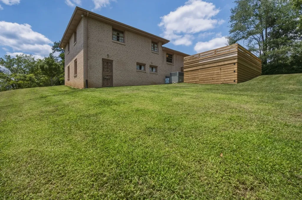 5028 Danby Drive Nashville TN 37211
