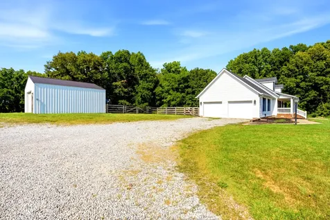 3434 Kinneys Road Cedar Hill TN 37032