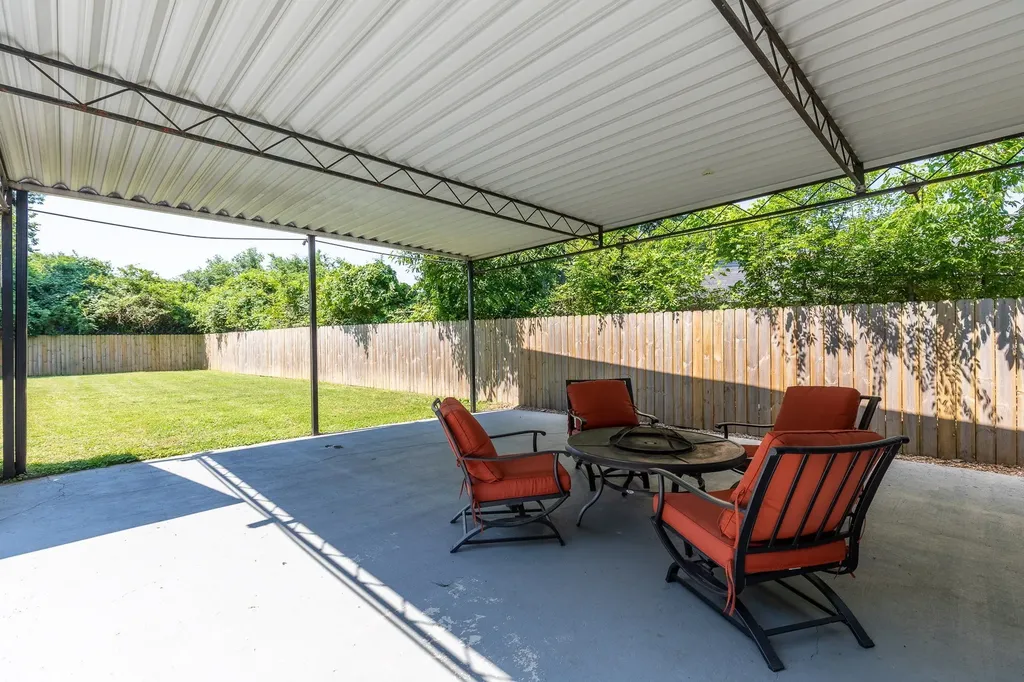 2703O O Neal Drive Nashville TN 37208
