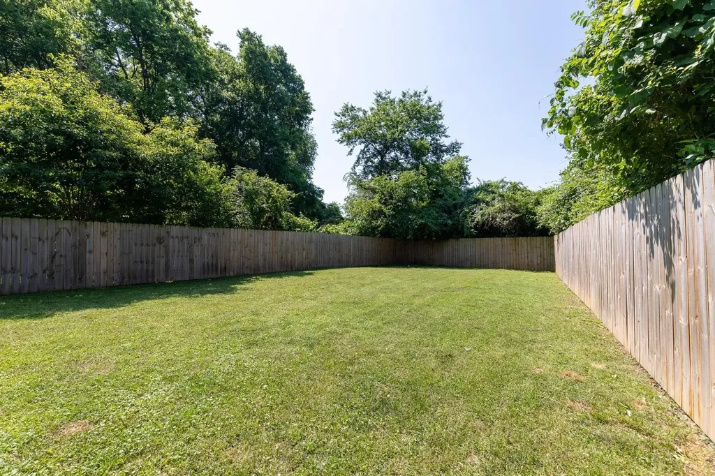 2703O O Neal Drive Nashville TN 37208