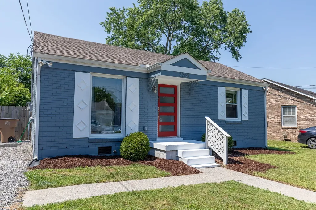 2703O O Neal Drive Nashville TN 37208