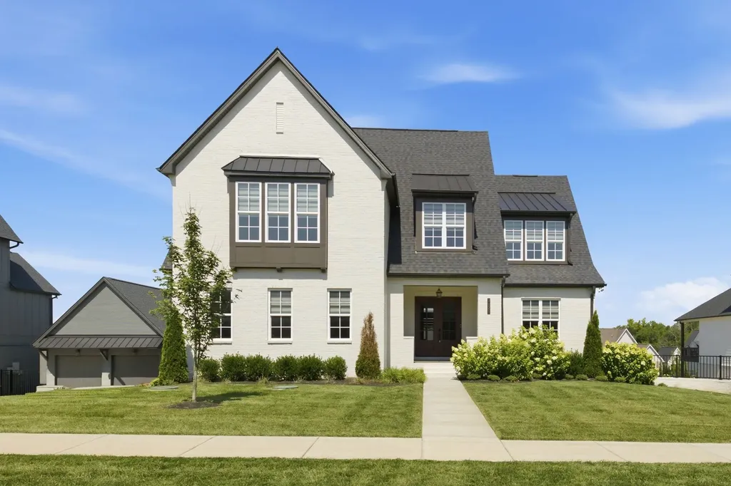 7125 Newfields Court College Grove TN 37046