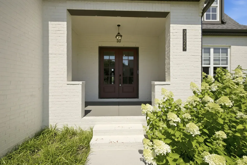 7125 Newfields Court College Grove TN 37046