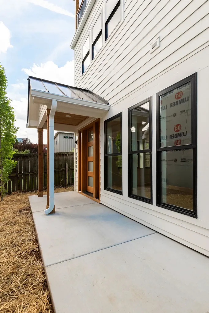 1609 5th Ave, N Nashville TN 37208