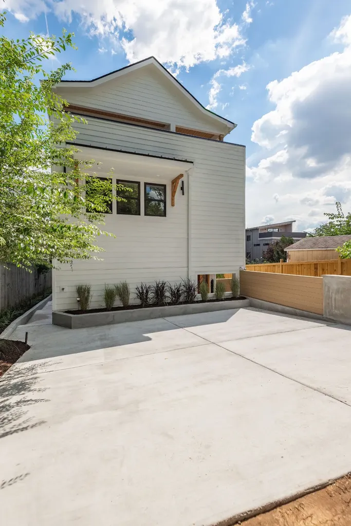 1609 5th Ave, N Nashville TN 37208