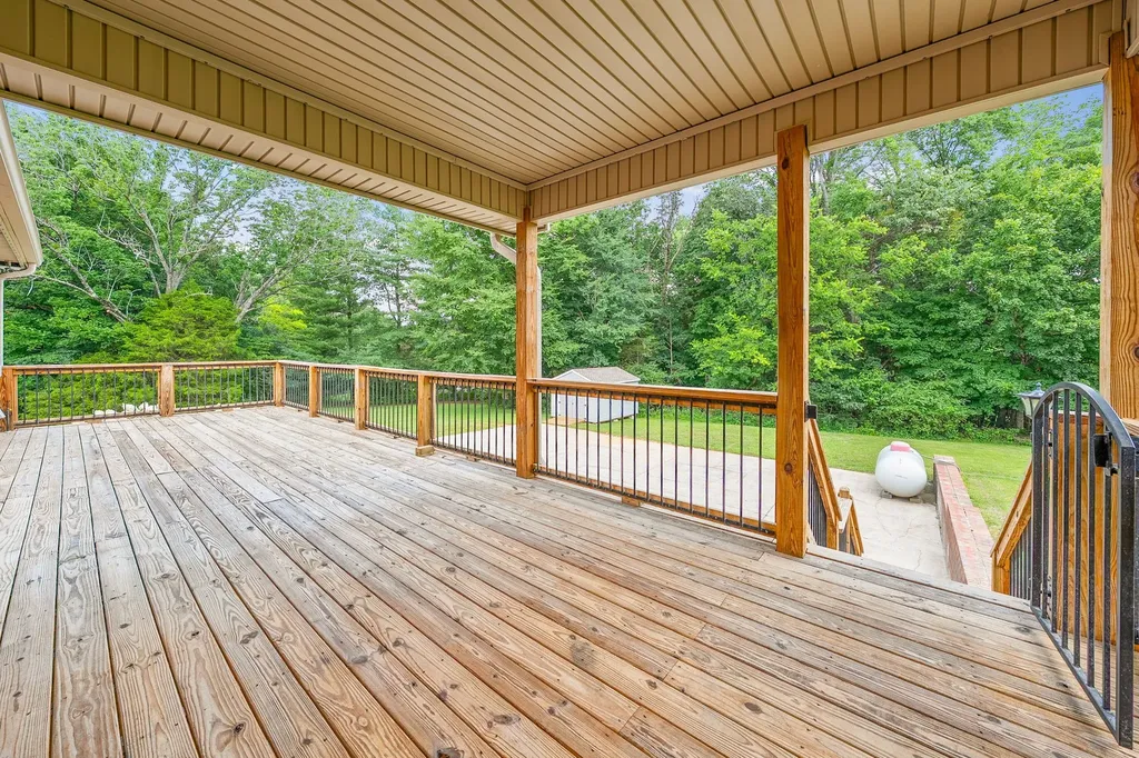 748 Gholson Road Clarksville TN 37043
