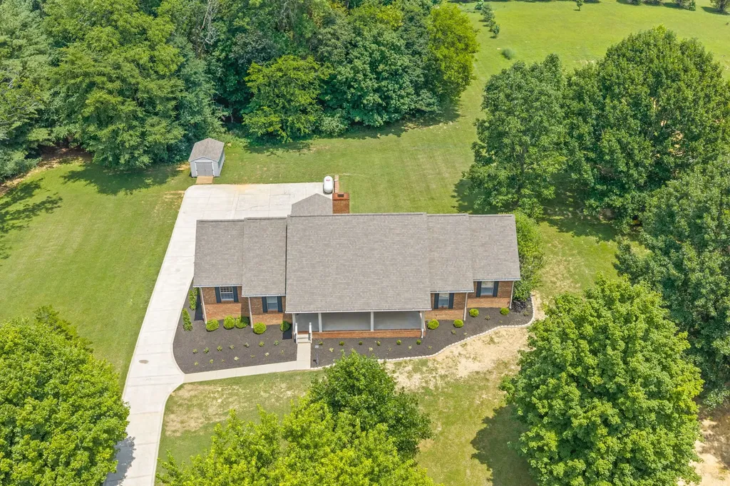 748 Gholson Road Clarksville TN 37043