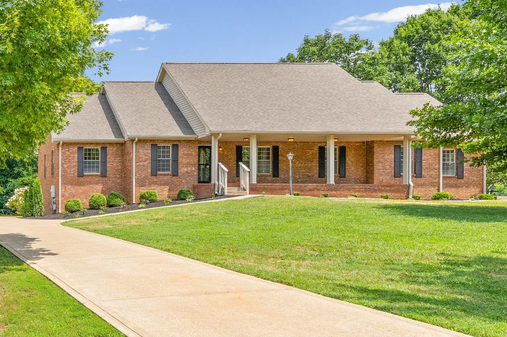 748 Gholson Road Clarksville TN 37043