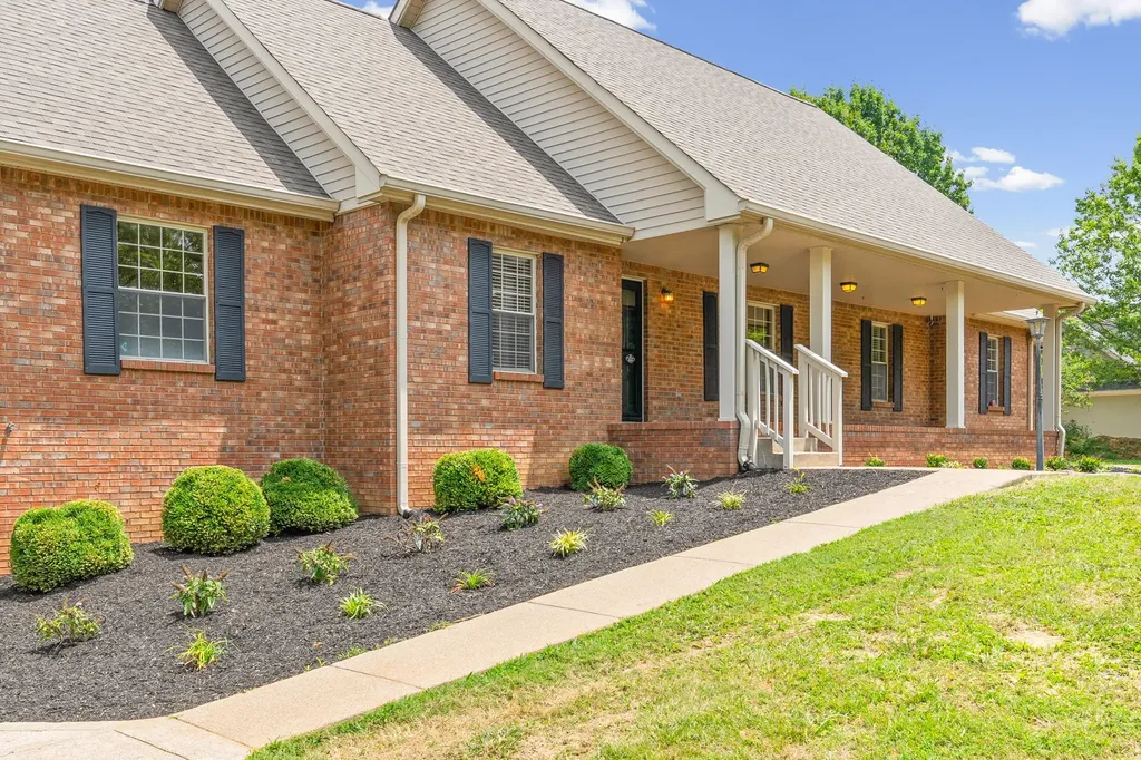 748 Gholson Road Clarksville TN 37043