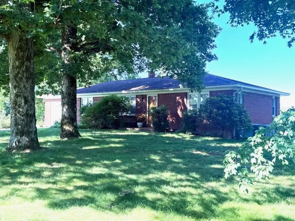 815 Gamaliel Road Red Boiling Springs TN 37150
