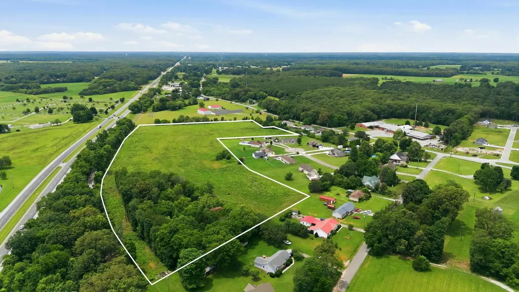 0 Old Tullahoma Highway Tullahoma TN 37388