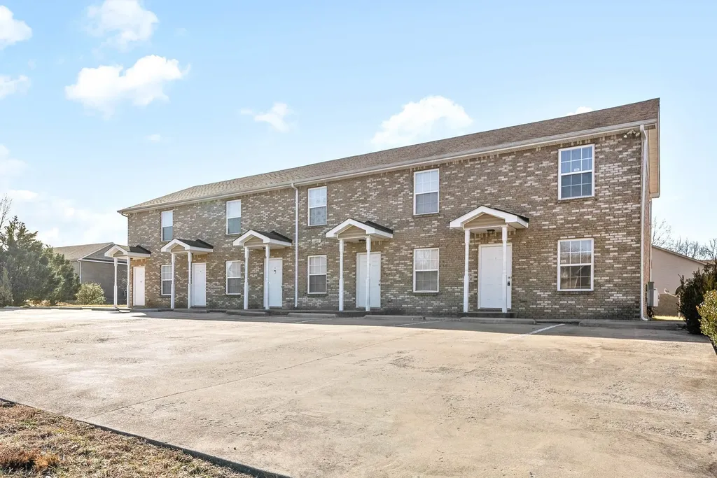 1210 Ash Ridge Drive Clarksville TN 37042