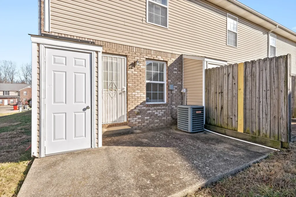 1210 Ash Ridge Drive Clarksville TN 37042