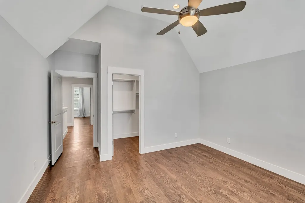 702B Waco Drive Nashville TN 37209