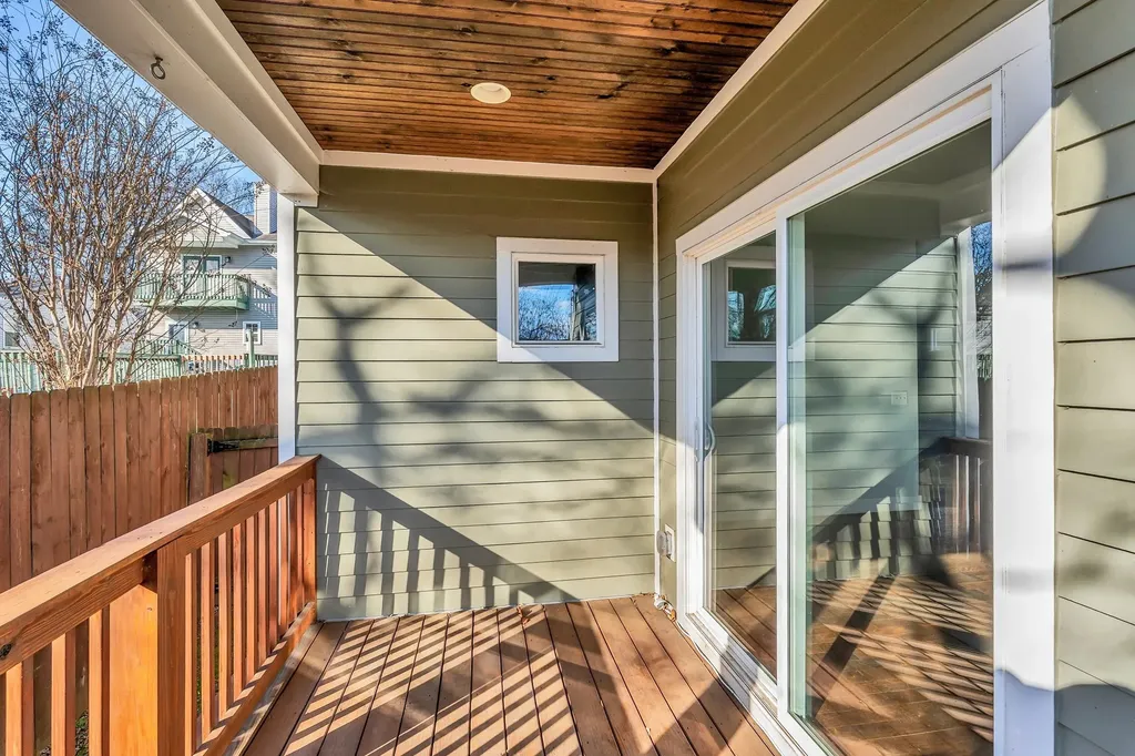 702B Waco Drive Nashville TN 37209