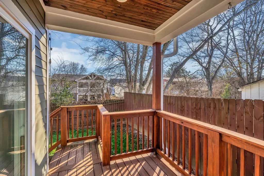 702B Waco Drive Nashville TN 37209