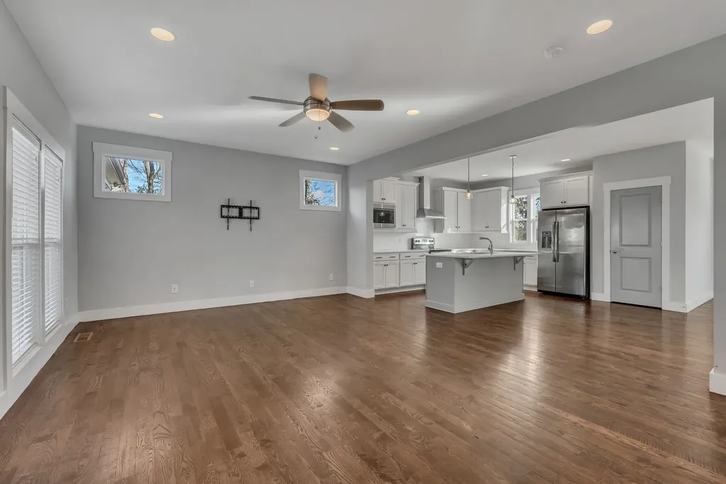 702B Waco Drive Nashville TN 37209
