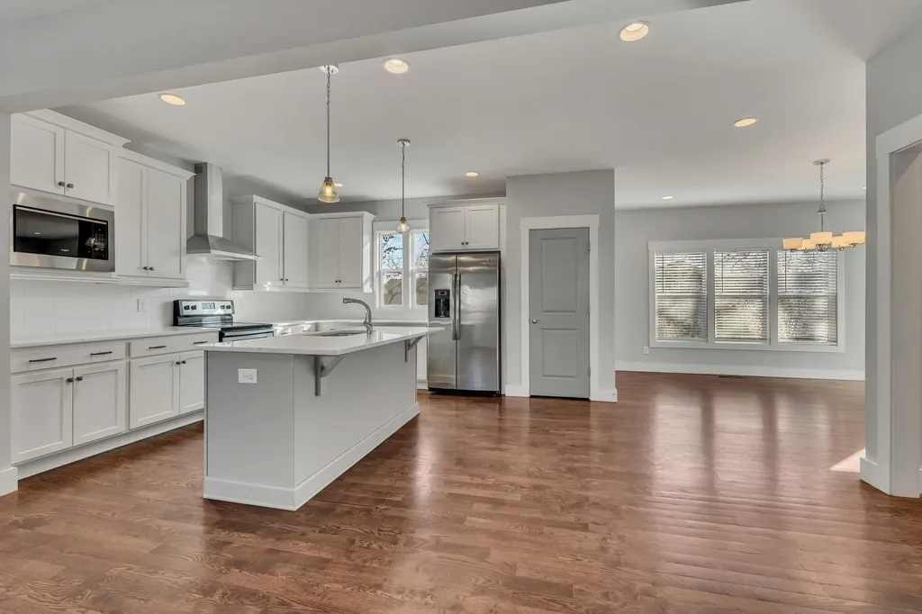 702B Waco Drive Nashville TN 37209