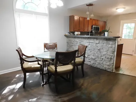 1182 Long Hollow Pike Gallatin TN 37066