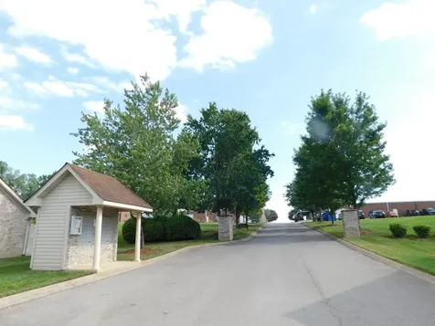 1182 Long Hollow Pike Gallatin TN 37066
