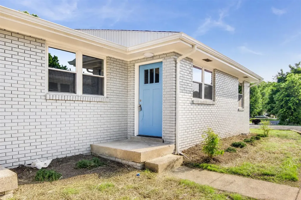 1511 21st Ave, N Nashville TN 37208