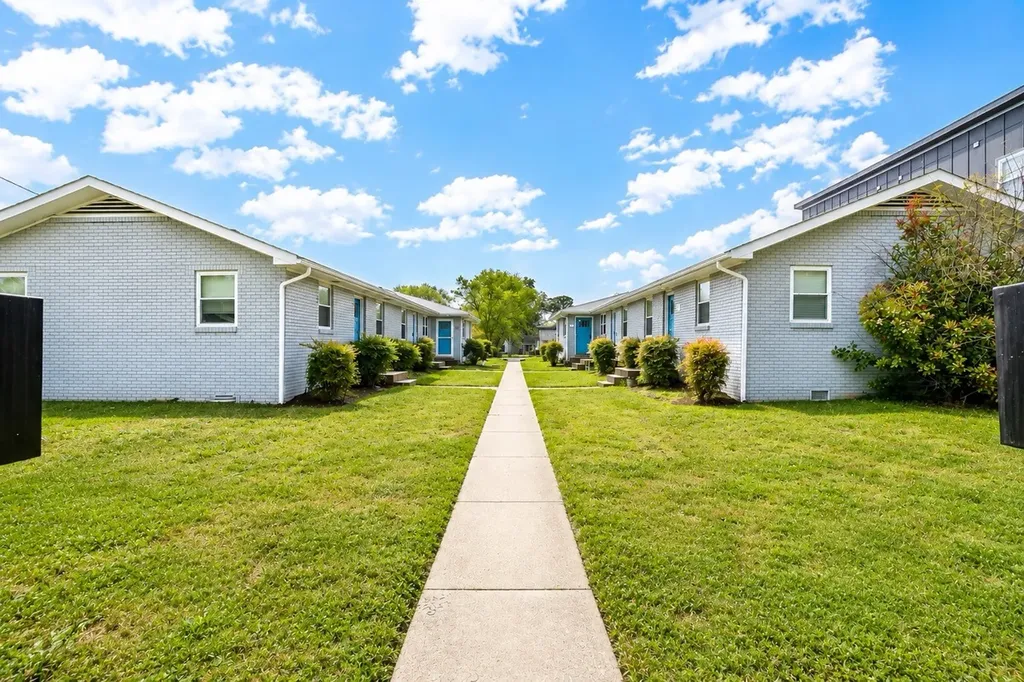 1511 21st Ave, N Nashville TN 37208