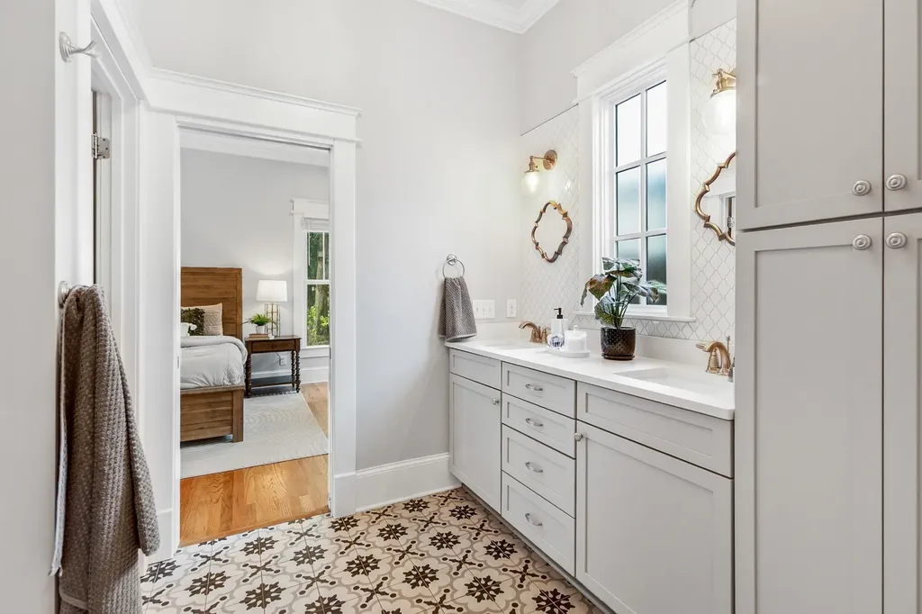 1904 Long Avenue Nashville TN 37206