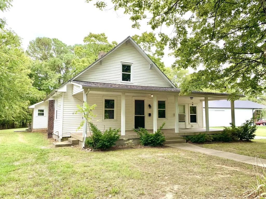 2173 Old Russellville Pike Clarksville TN 37043