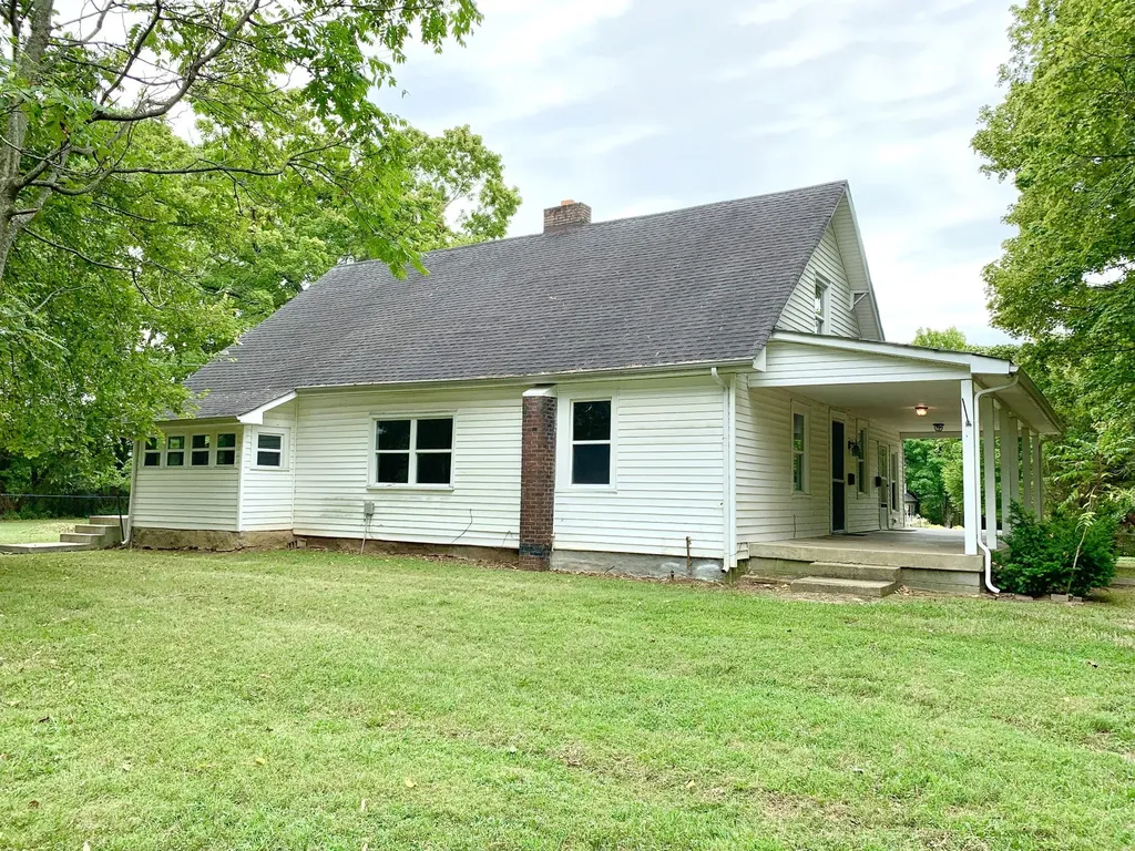 2173 Old Russellville Pike Clarksville TN 37043
