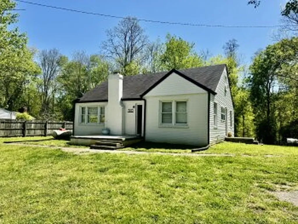 1510 Zinc Plant Road Clarksville TN 37040