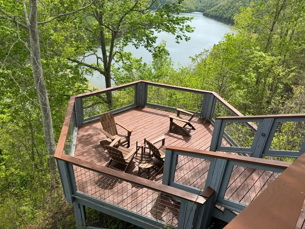 220 Summit Pointe Lane Smithville TN 37166