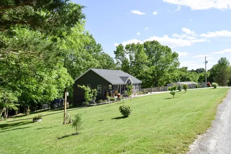 421 Marlin Lane Westmoreland TN 37186