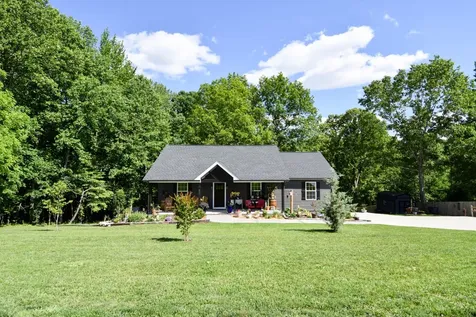 421 Marlin Lane Westmoreland TN 37186