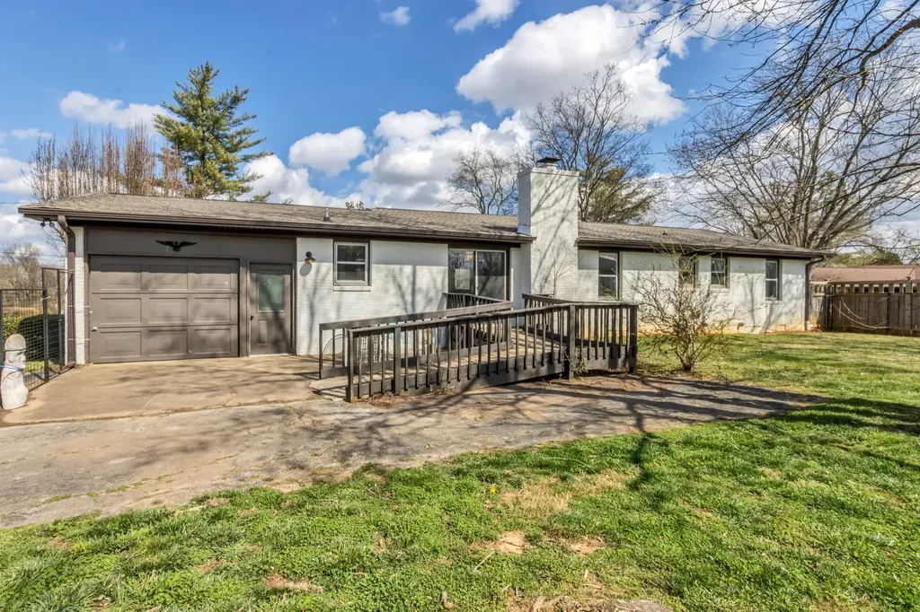 1261 Harrison Road Murfreesboro TN 37128