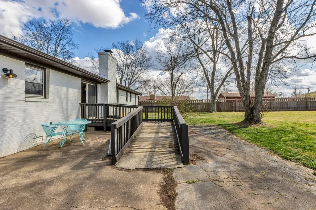 1261 Harrison Road Murfreesboro TN 37128