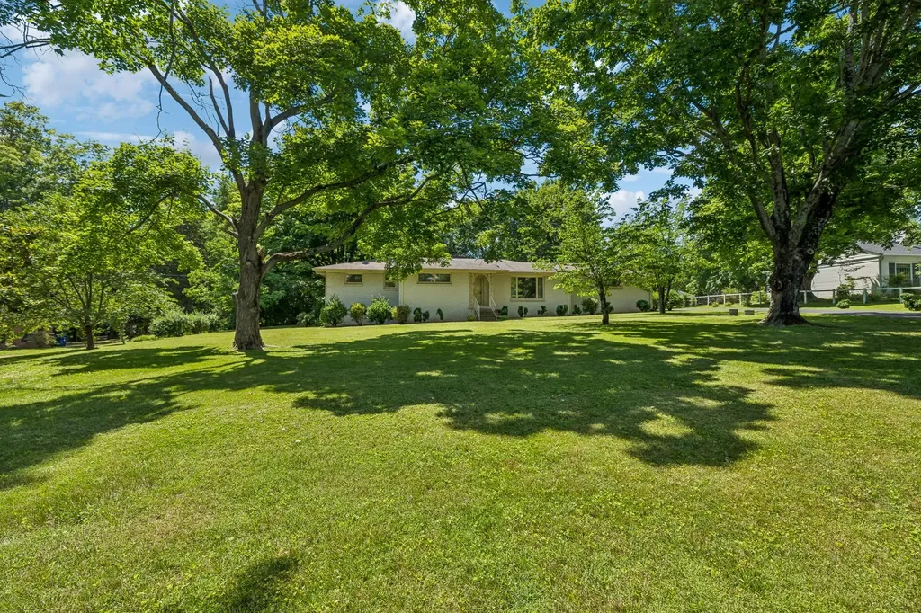 1505 Hillsboro Road Franklin TN 37069