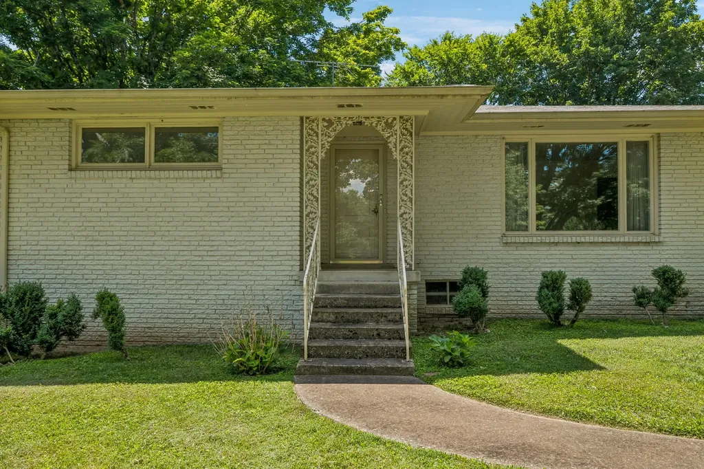 1505 Hillsboro Road Franklin TN 37069