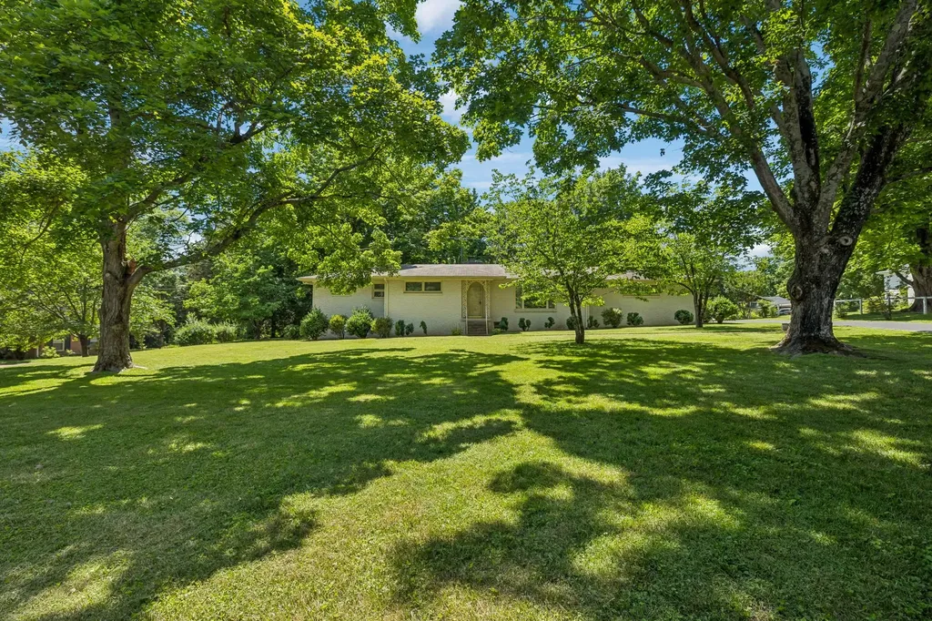 1505 Hillsboro Road Franklin TN 37069