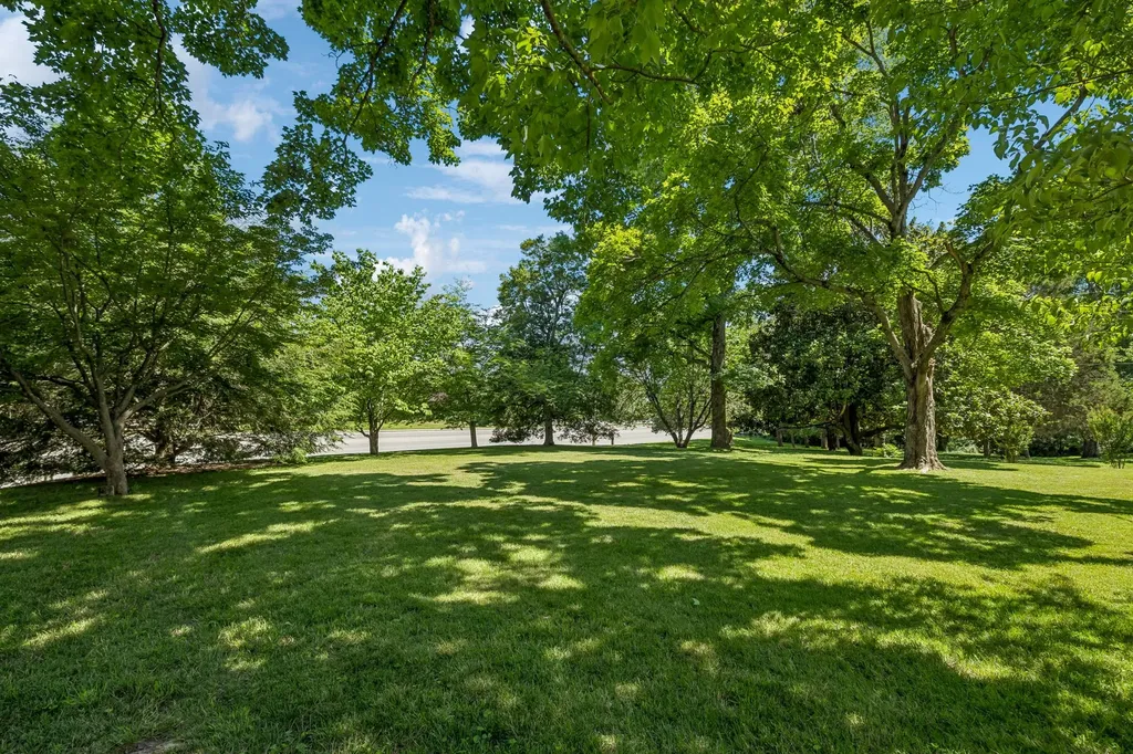 1505 Hillsboro Road Franklin TN 37069