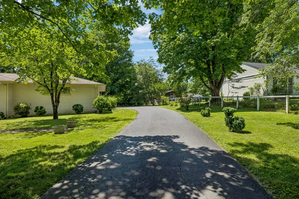 1505 Hillsboro Road Franklin TN 37069